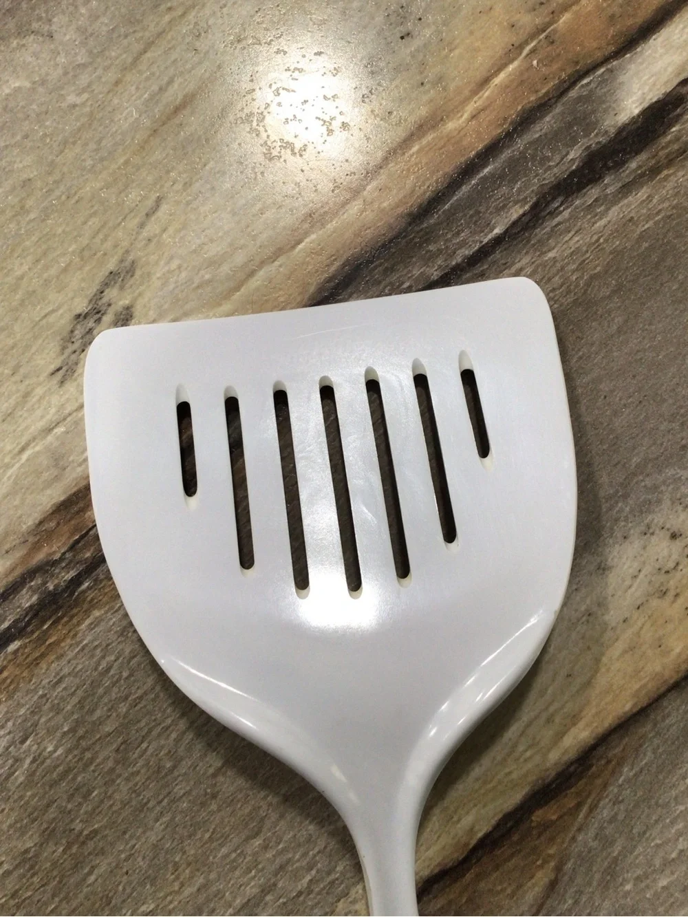 Vintage White Melamine-Ware Slotted Spatula Turner JP-639 Kitchen Utensil 11.75”